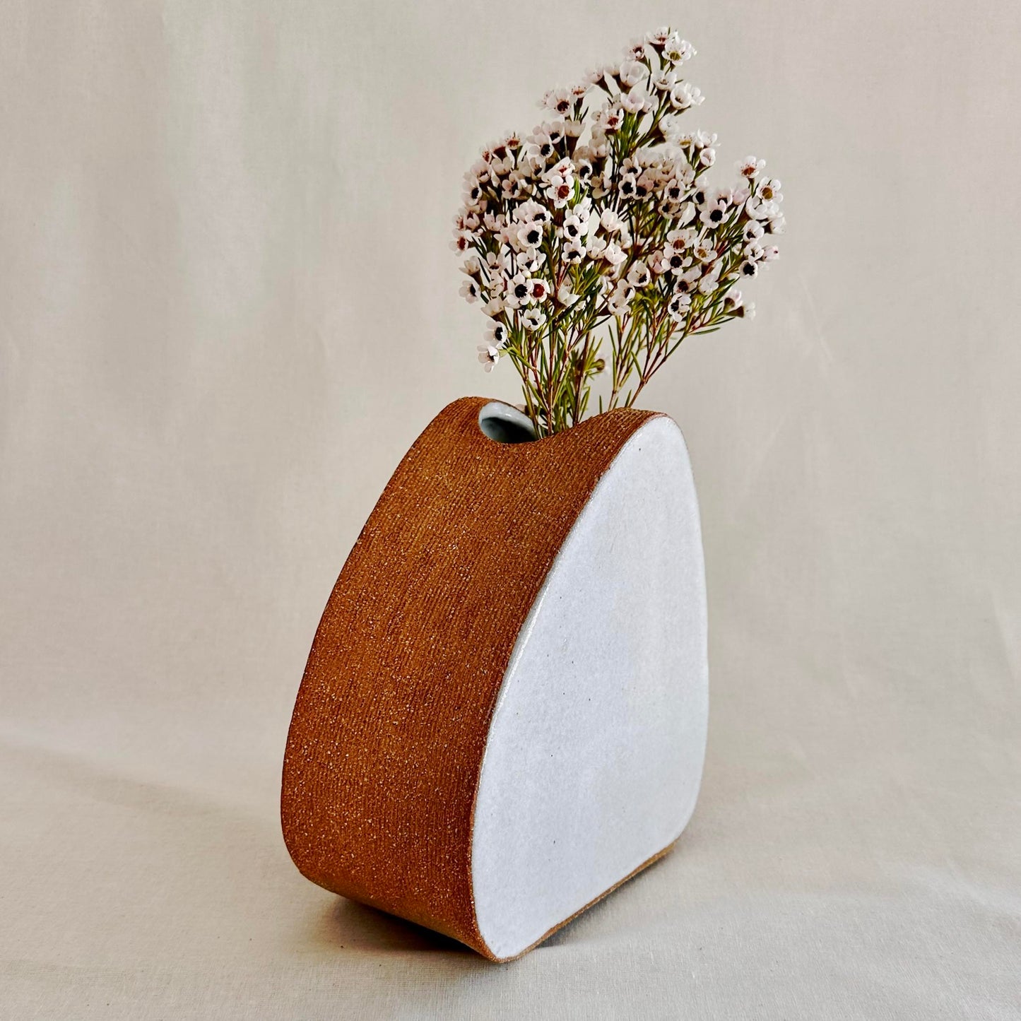 Pebble Vase - 'Portrait' Medium