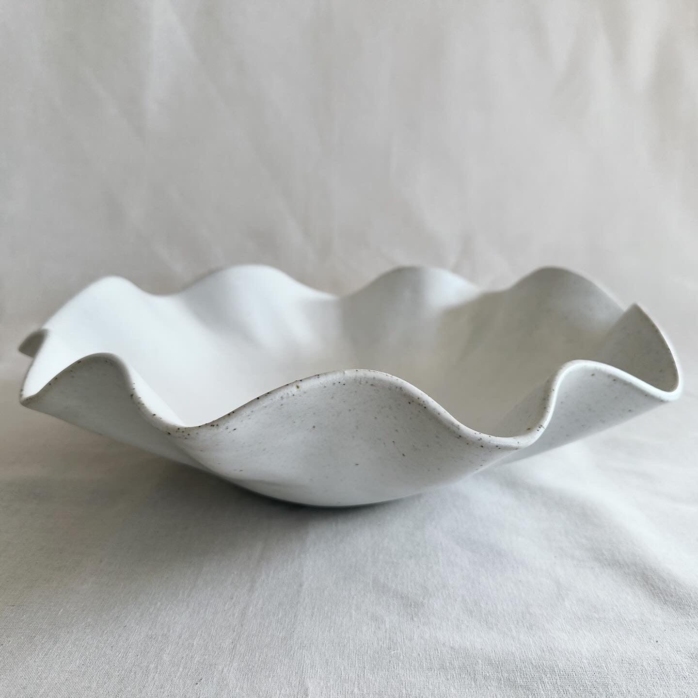 White Wave Bowl - Large Ceramic