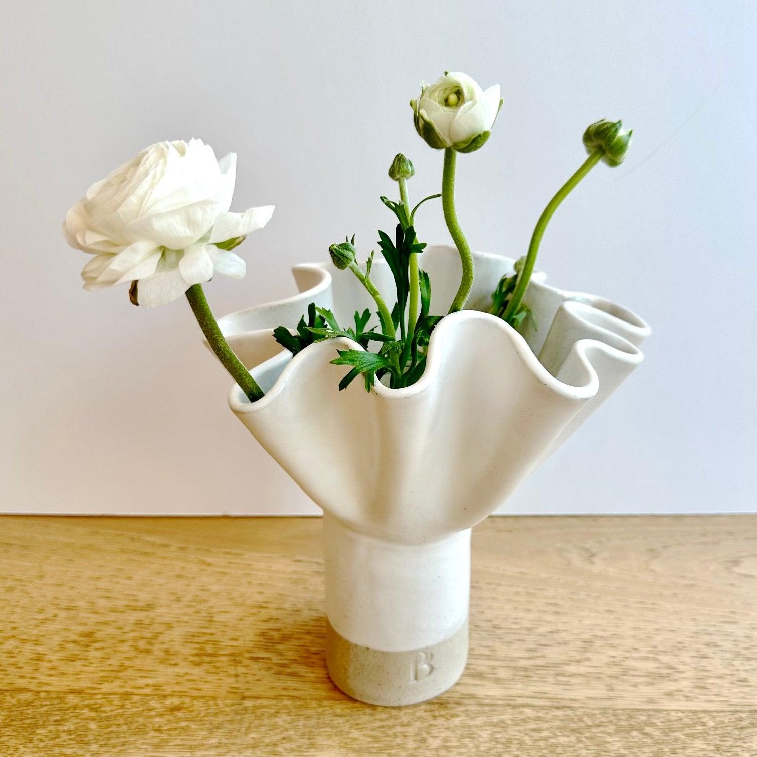 White Wave Flower Vase